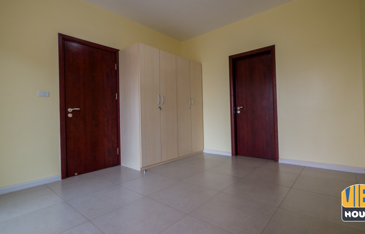 Bedroom with closet of apartment for rent in Kigali
