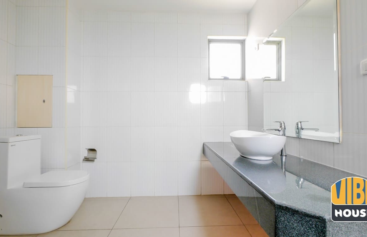 Very spacious bathroom: apartment for rent in vision city Gacuriro, Kigali