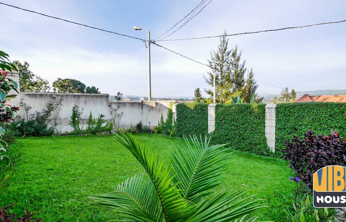 Big garden at house for sale in Kanombe, Kigali