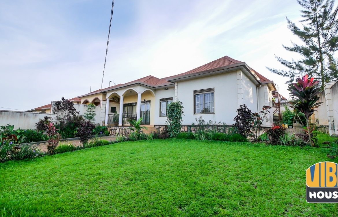 house for sale in Kanombe, Kigali