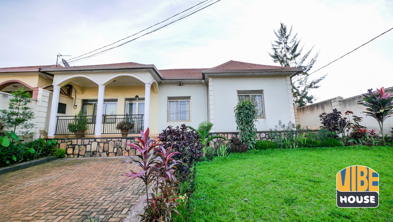 Spacious house for sale in Kanombe, Kigali
