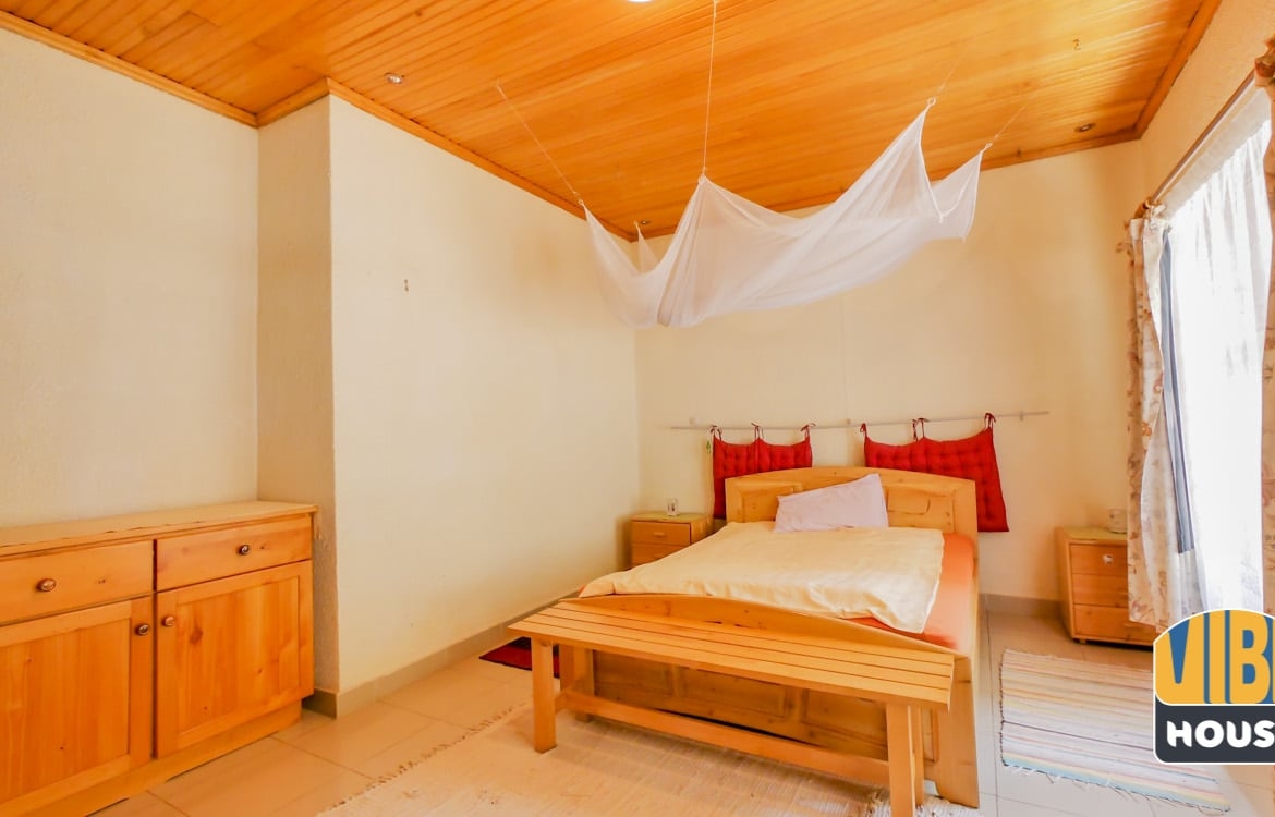 Bedroom in Property for Sale with 3 apartments in Nyarutarama, Kigali