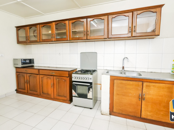 Kitchen: House for rent in Nyamirambo