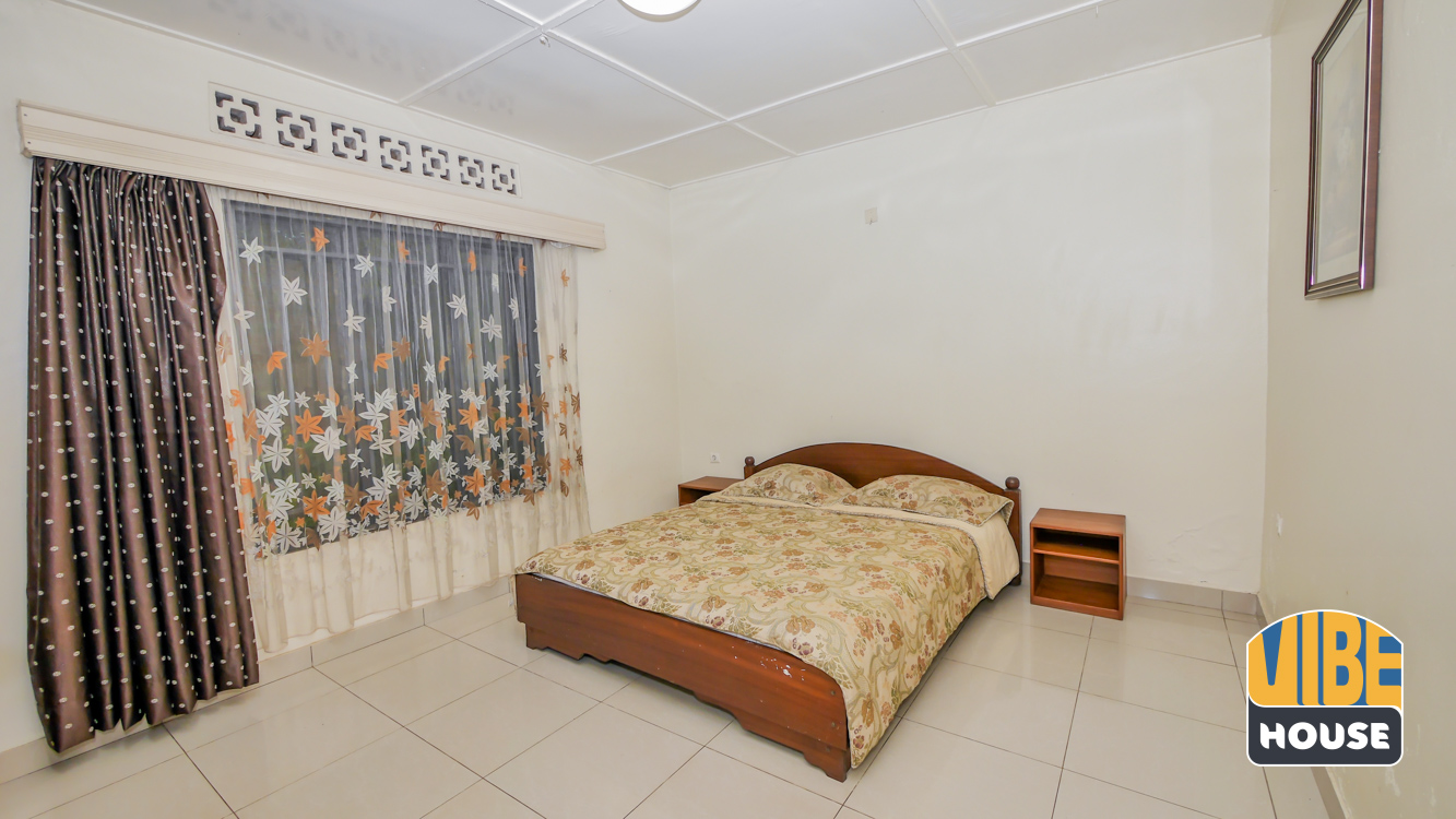 Guest bedroom: House for rent in Nyamirambo